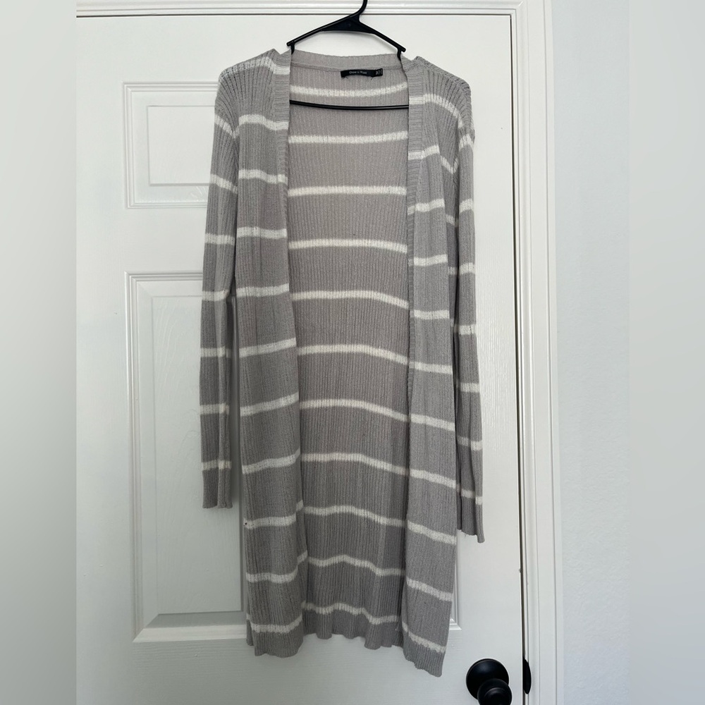 Doe & Rae Striped Grey & White Cardigan. Size Medium.